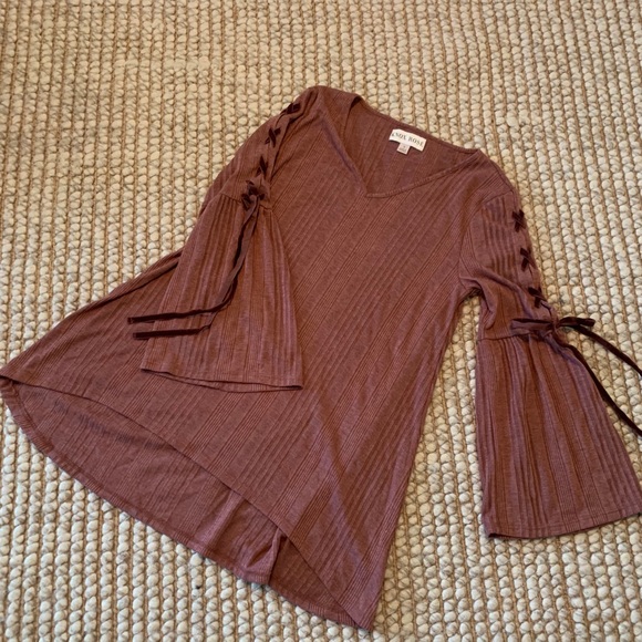 blouse - Picture 1 of 1